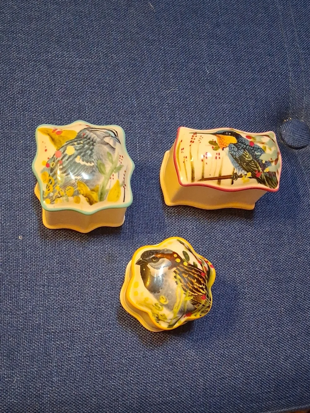 Hand-Painted Cream Ceramic Bird Trinket Boxes - Set of 3